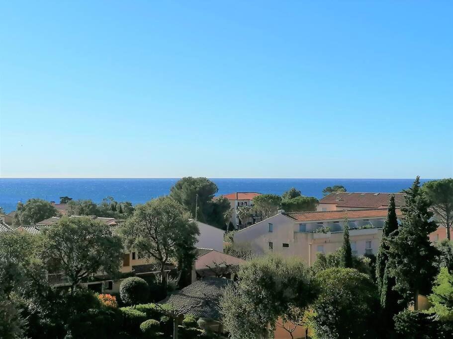 Appartement L'Evasion, Vue Mer, Plages A Pied Fréjus Exterior foto